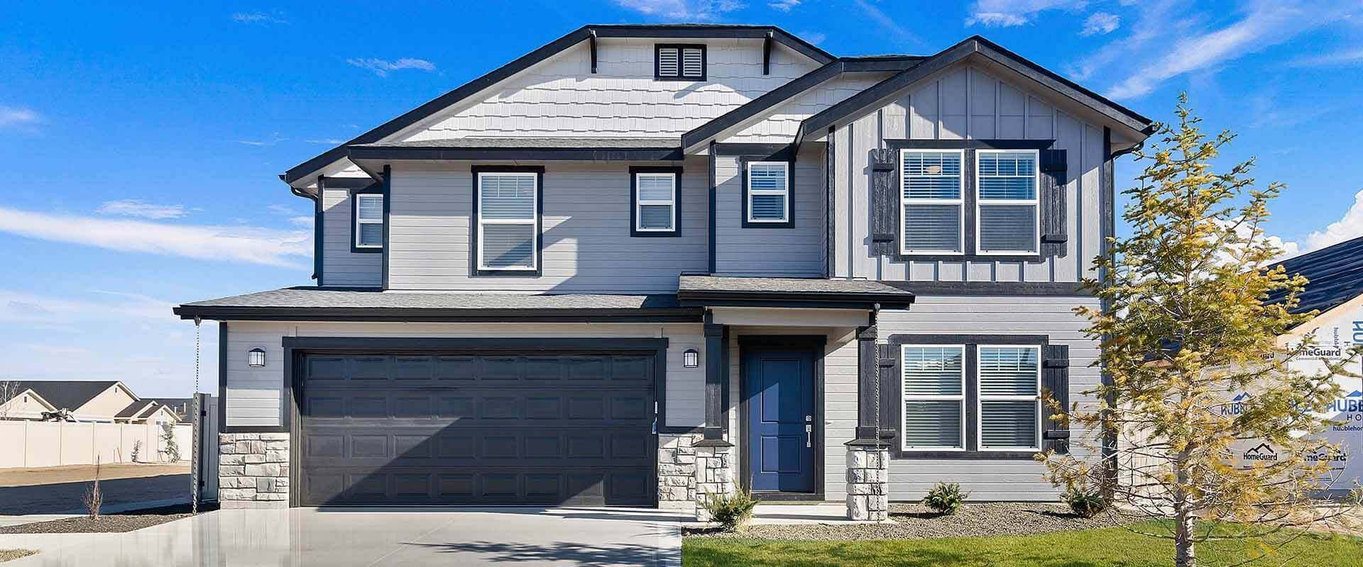 Spruce_Hubble_Homes_New_Homes_Boise_Front of Home.jpg