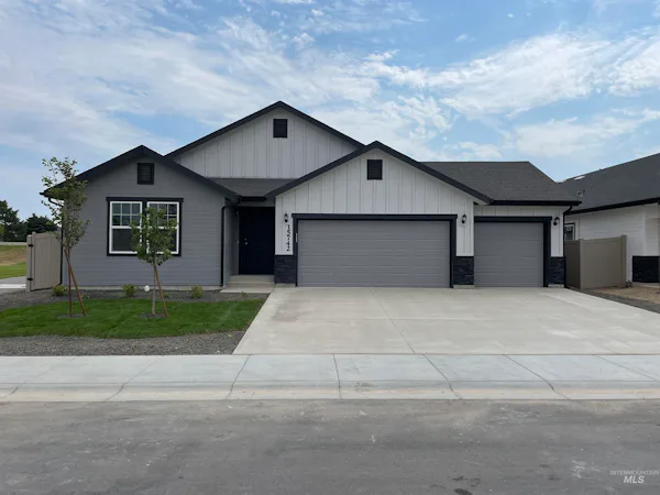 1580 SW Silverstone Ave